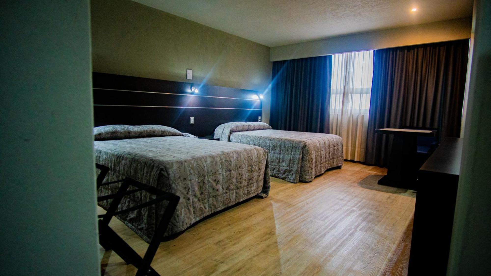 Hotel Parque Satelite Mexico City Exterior photo